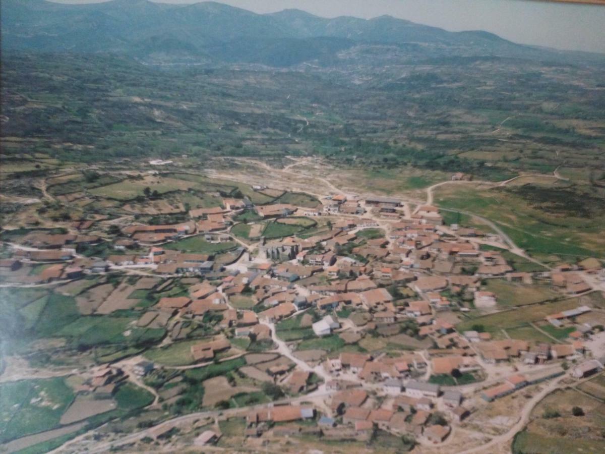 Casa Rural El Carrascal Valdefuentes de Sangusín Zewnętrze zdjęcie
